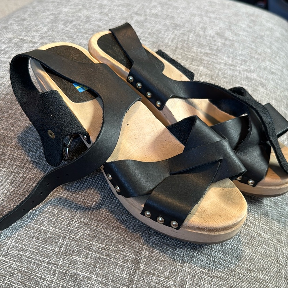 MIA Black Leather Heeled Clog Sandals